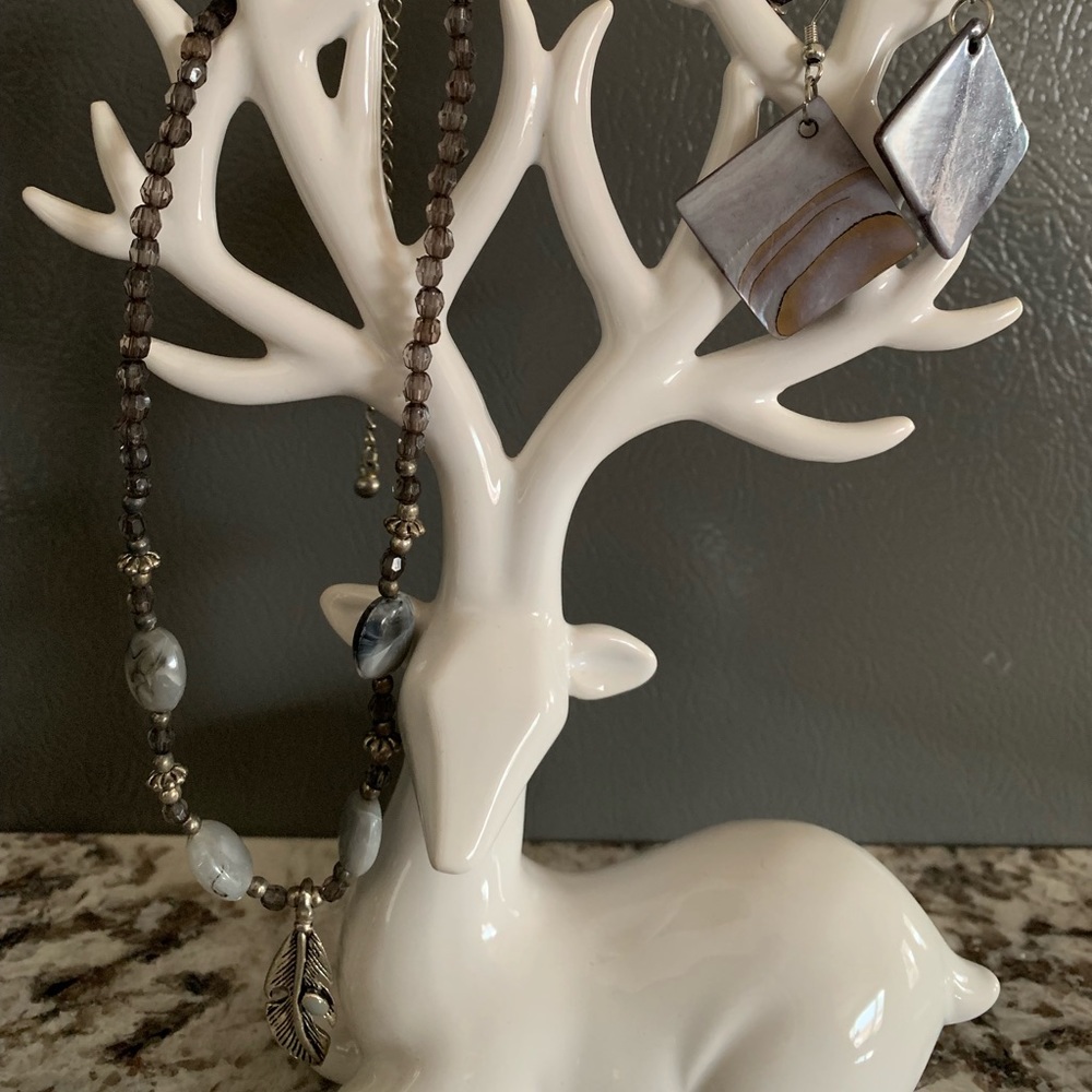 Silver Beaded Necklace w/ matching silver earrings